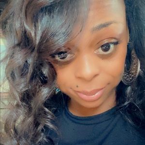 Meet your Posher, Faye